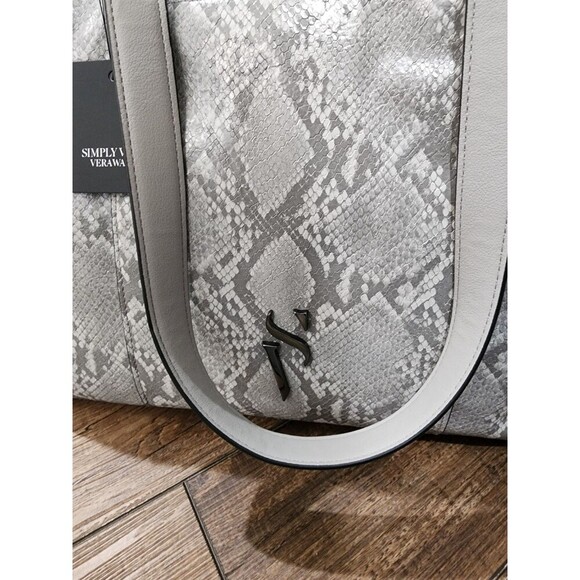 NEW Simply Vera Wang Lavey Raddix Tote Bag Handbag Purse - Beached Grey Python - Picture 9 of 10
